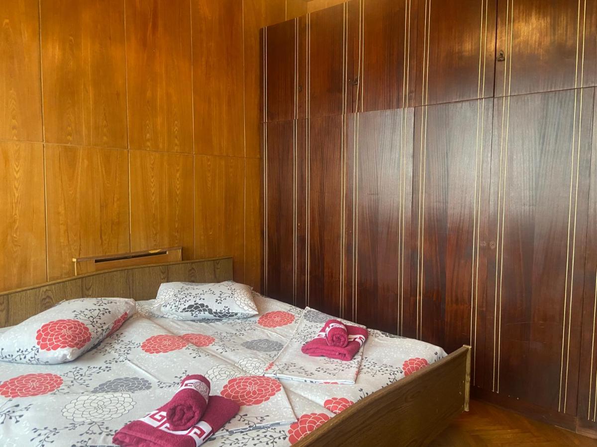 Luka Family Guest House Batumi Exterior photo